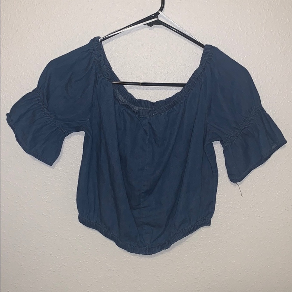 Crop top - Picture 2 of 2